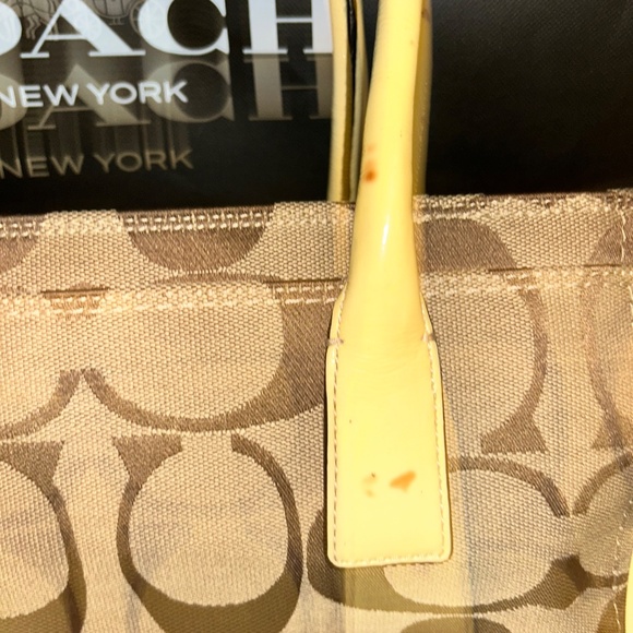 *Project* Coach Hampton Madeline Signature Satchel - Picture 6 of 8